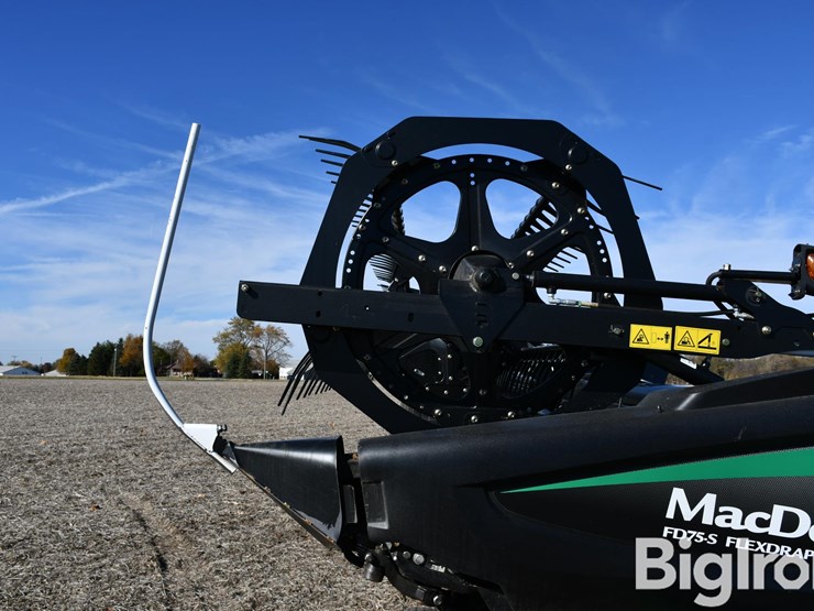 2013-mac-don-fd75-image-8