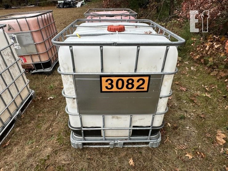 275-gallon-water-tank-image-3