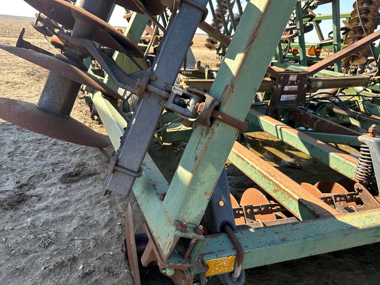 john-deere-724-image-44