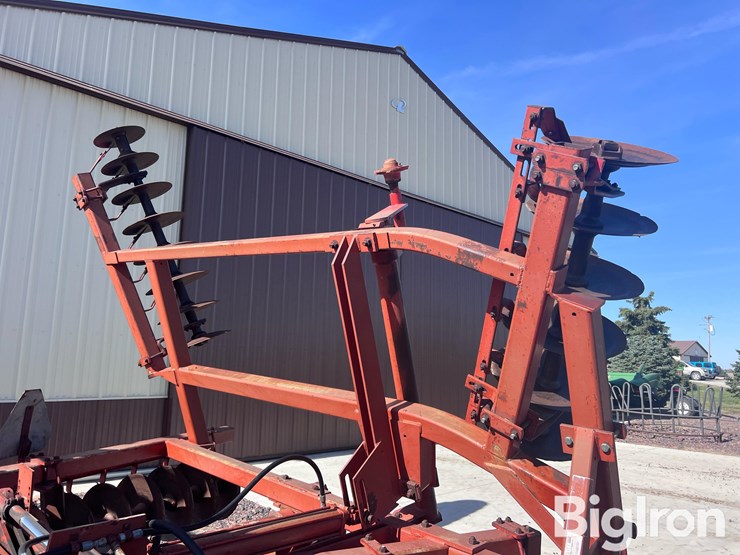 massey-ferguson-820-image-16