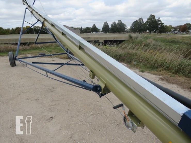 harvest-international-t852-image-3