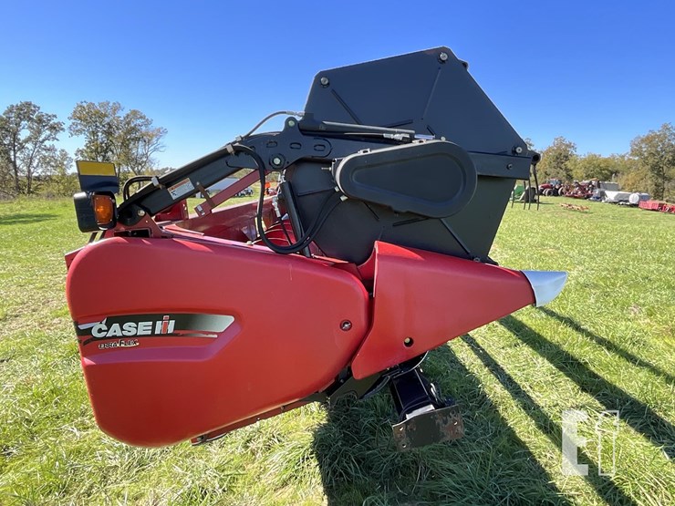 2011-case-ih-3020-image-2