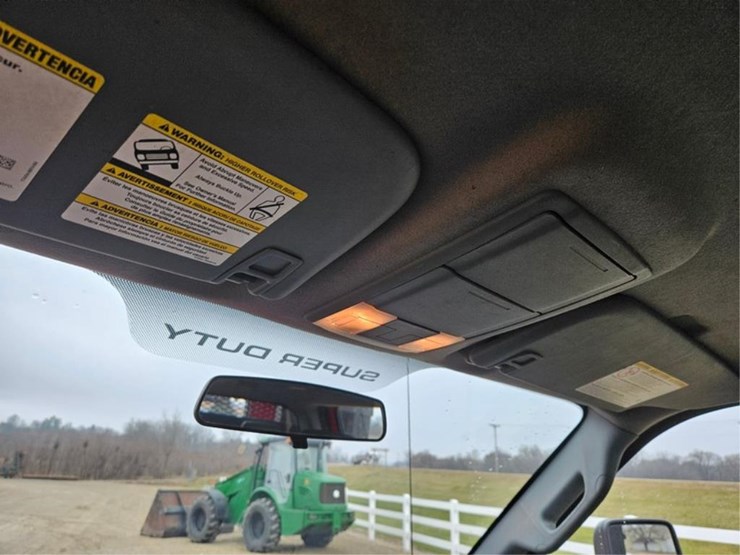 2016-ford-550-image-48