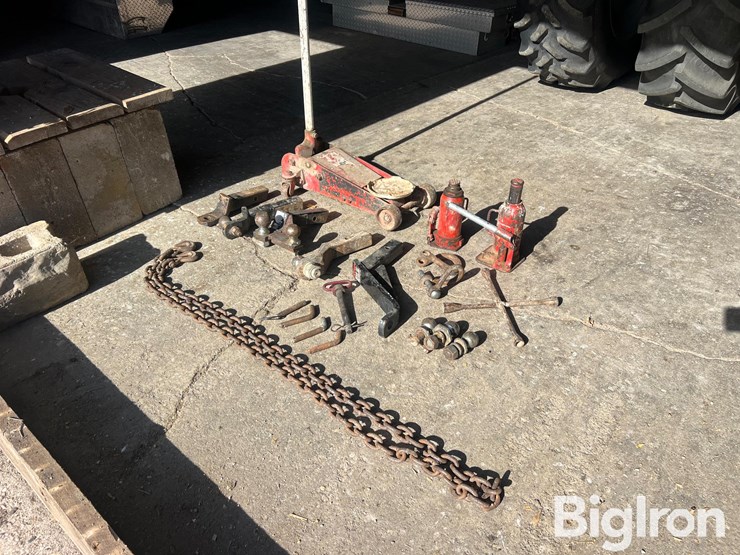 hitches,-chain-&-jacks-image-1