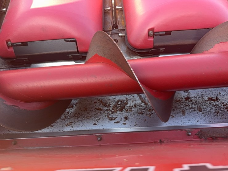 2011-case-ih-3412-image-18