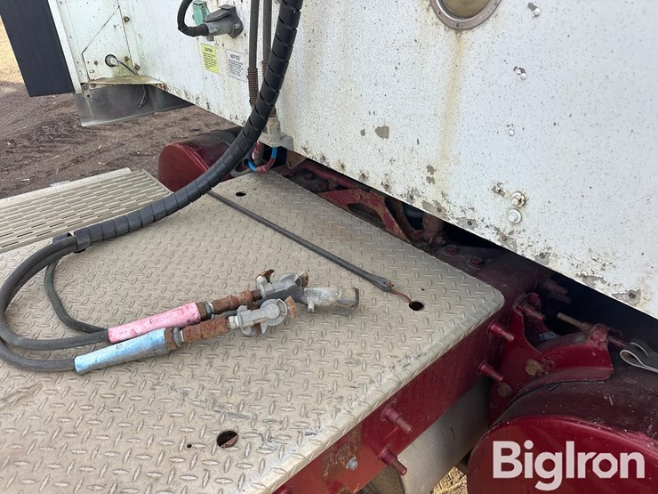 2005-international-9900i-image-13