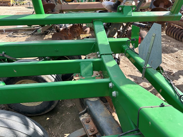 john-deere-2623-image-27