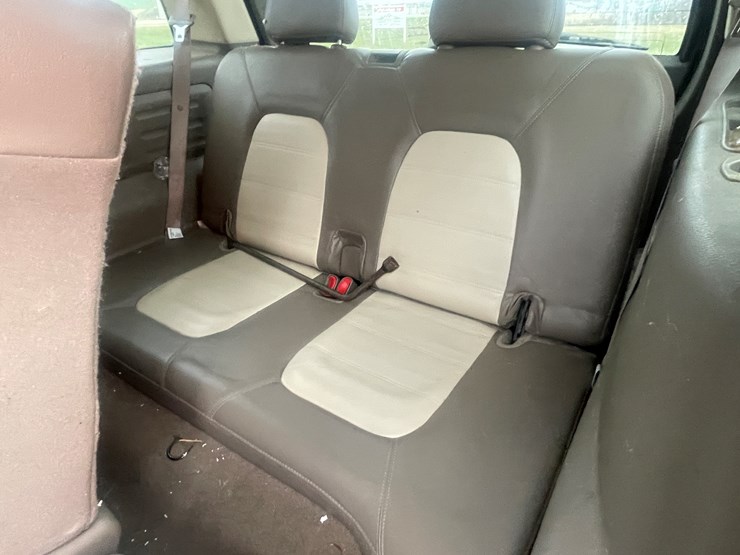 2004-ford-explorer-image-63