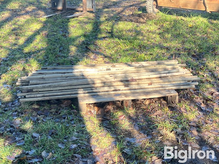 fiberglass-6'-electric-fence-posts-image-4