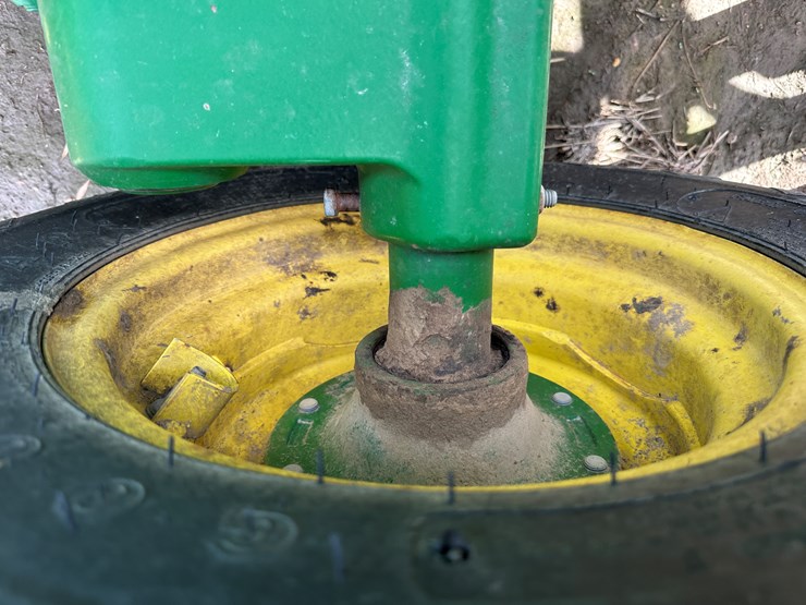 john-deere-2623-image-7