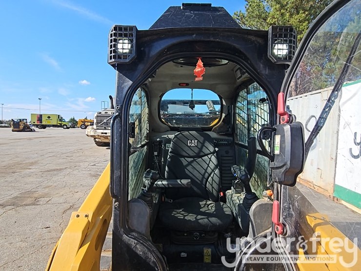 2023-caterpillar-299d3-xe-image-25