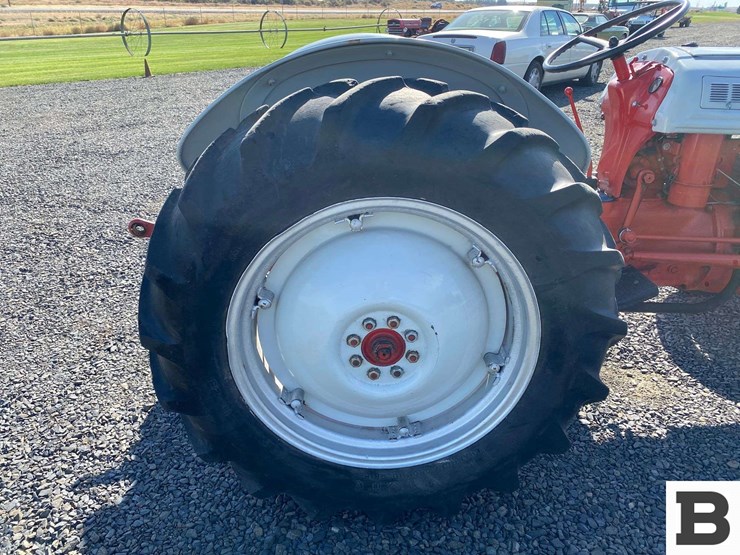 ford-tractor-image-24