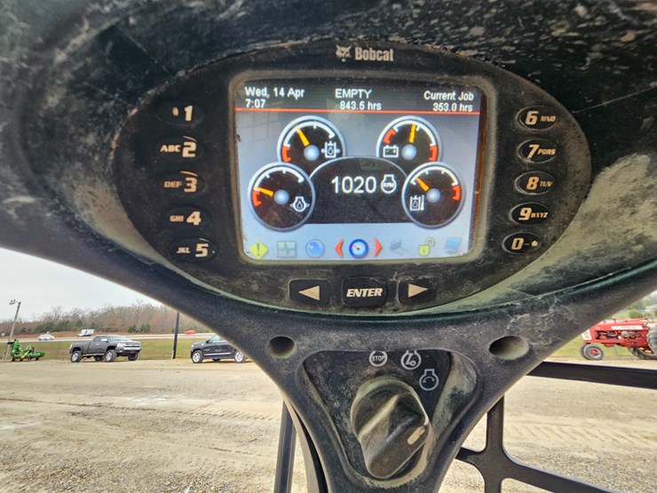 2018-bobcat-t770-image-28