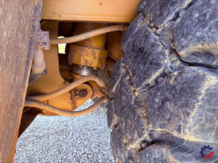 1990-caterpillar-769c-image-56