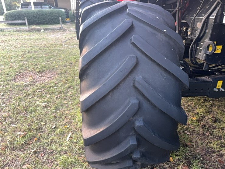 2018-case-ih-8240-image-8