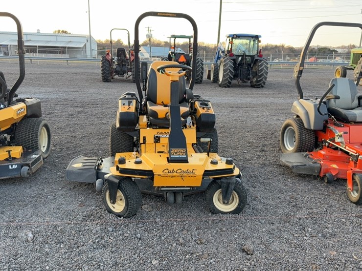 #3095-•-2015-cub-cadet-tank-sz-zero-turn-lawn-mower-image-2