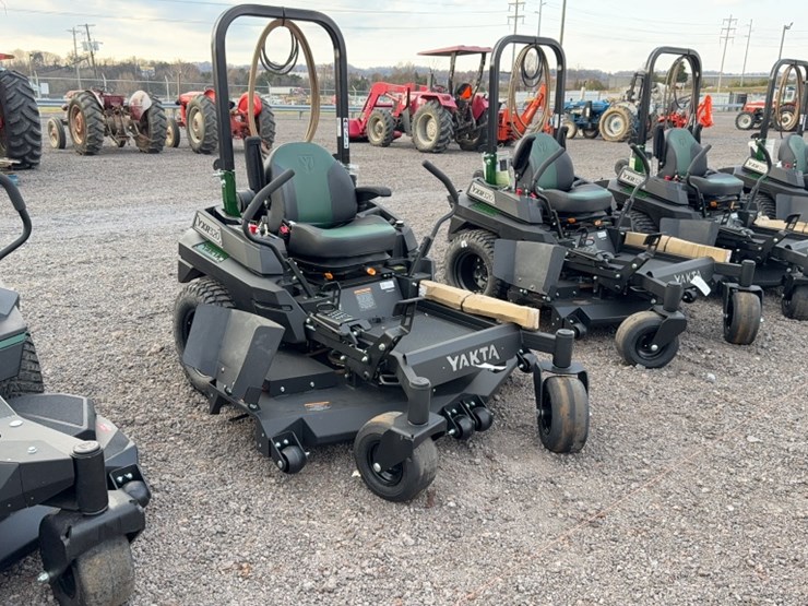 #3077-•-yakta-yxr-320-zero-turn-lawn-mower-image-3