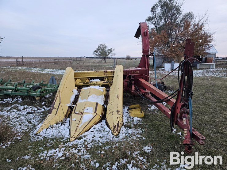 new-holland-890-image-2