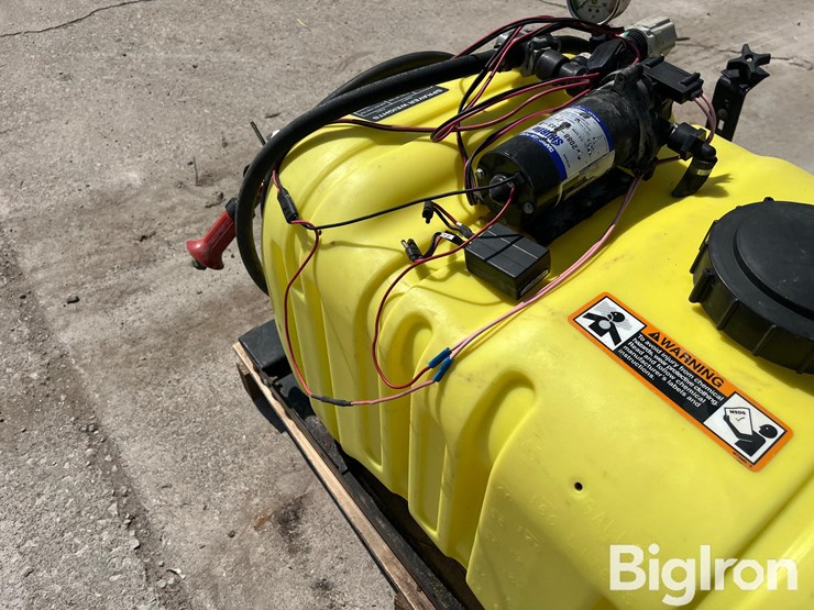 john-deere-sprayer-image-11