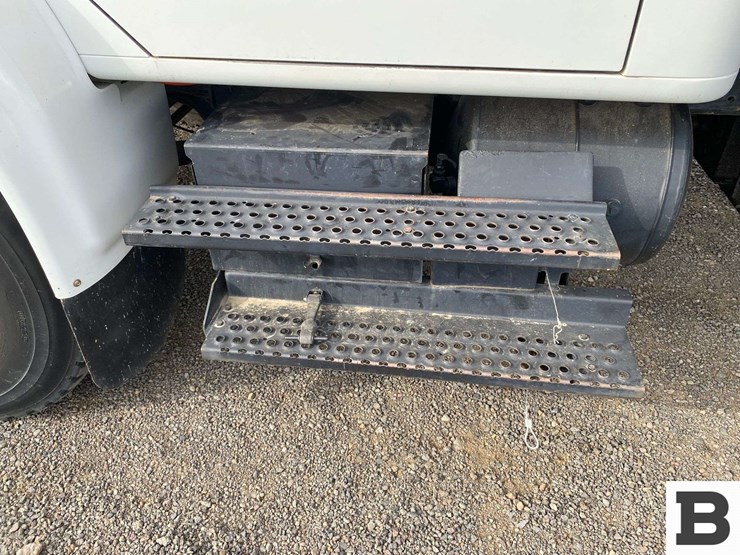 1992-international-4900-image-13