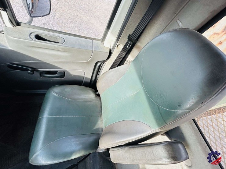 2013-international-durastar-4400-image-72