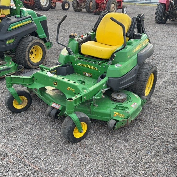 2010 JOHN DEERE Z925