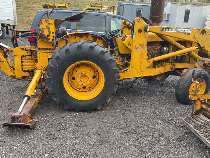 john-deere-400-image-5