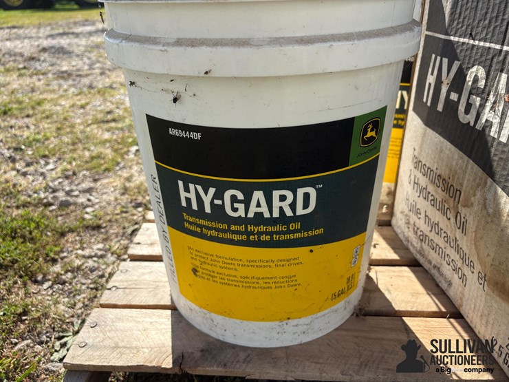 pallet-of-john-deere-hy-gard-hydraulic-oil-image-7