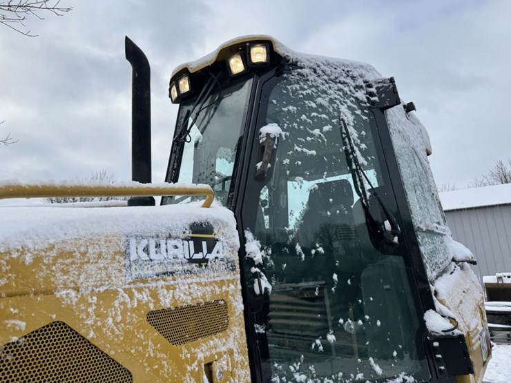 2012-caterpillar-d4k-image-10