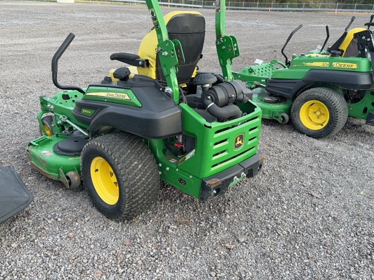 2020-john-deere-2020-image-11