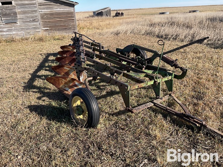 john-deere-5-image-3