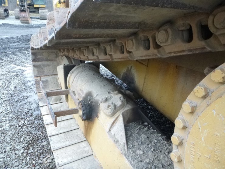 caterpillar-d6h-image-37