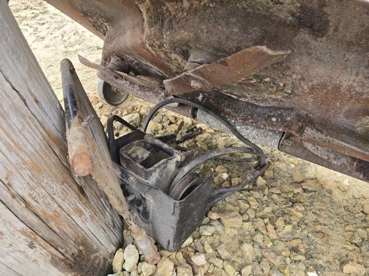 john-deere-214-image-9