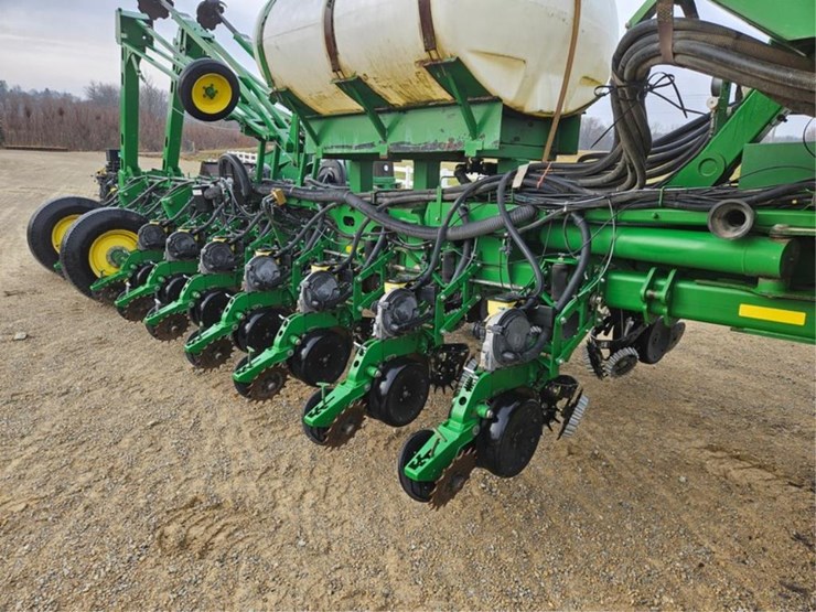 john-deere-1770nt-image-19