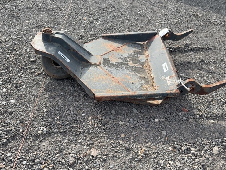 #2008-•-bobcat-ride-on-platform-image-1