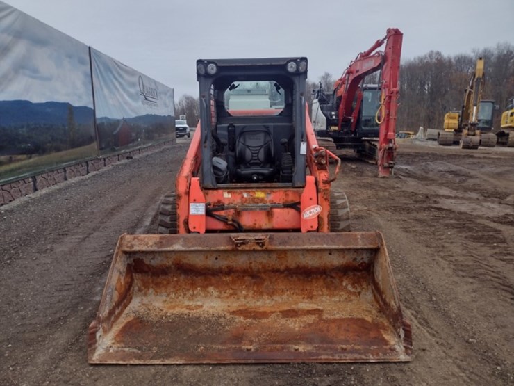 kubota-ssv75-image-4