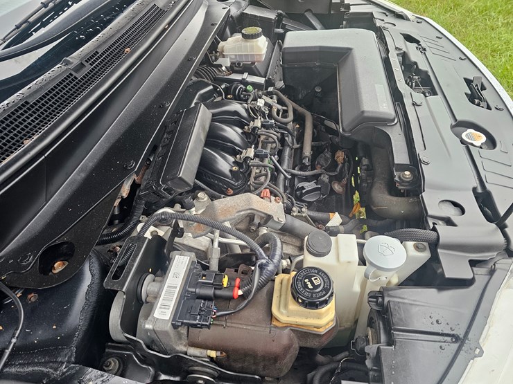 2013-nissan-pathfinder-image-23