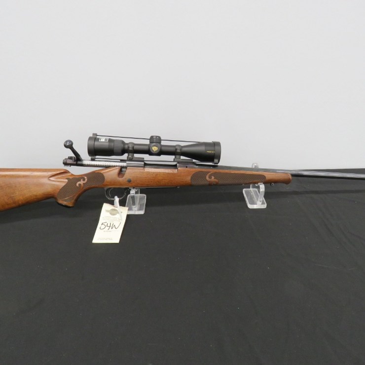 Winchester Model 70 XTR Featherweight .257 Roberts Bolt Action Rifle