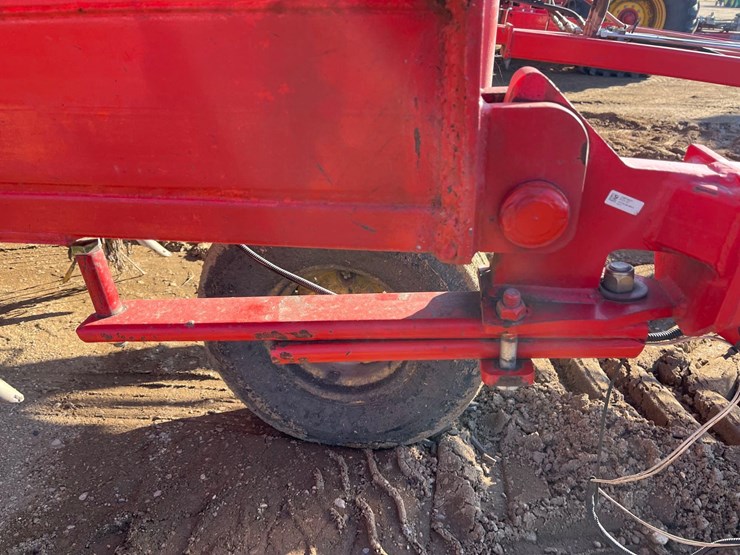 2014-bourgault-9400-image-32