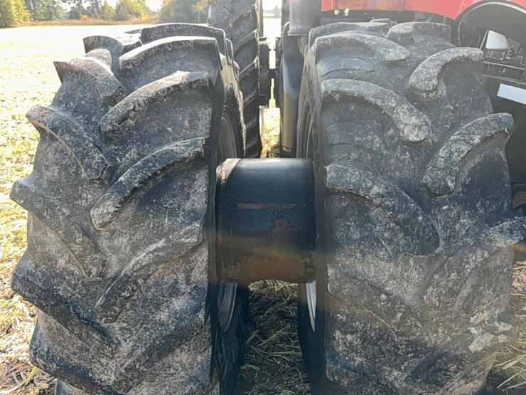 case-ih-magnum-335-image-14