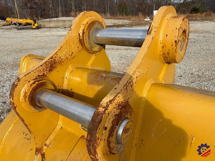 caterpillar-349-image-12