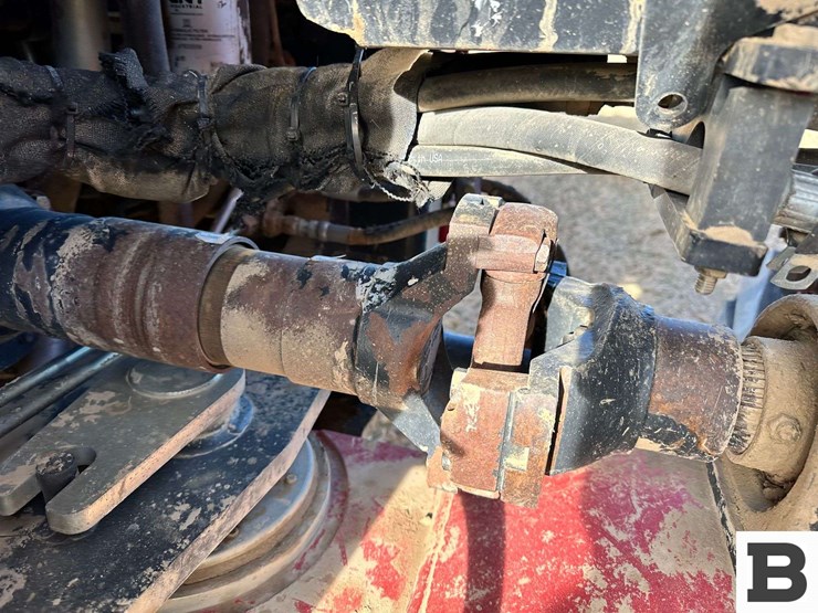 2014-case-ih-370-image-43