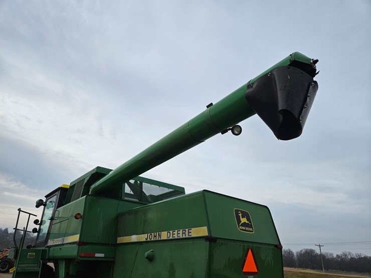 john-deere-8820-image-25