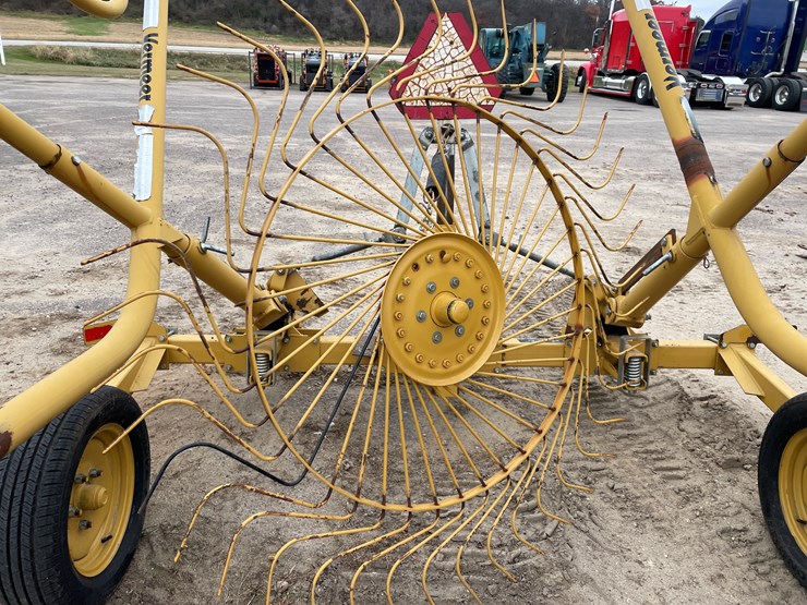 #1466-•-2008-vermeer-(10)-wheel-rake-with-kicker-image-11