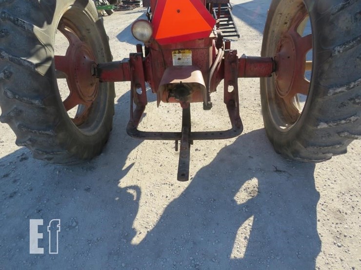 1953-international-super-m-image-7