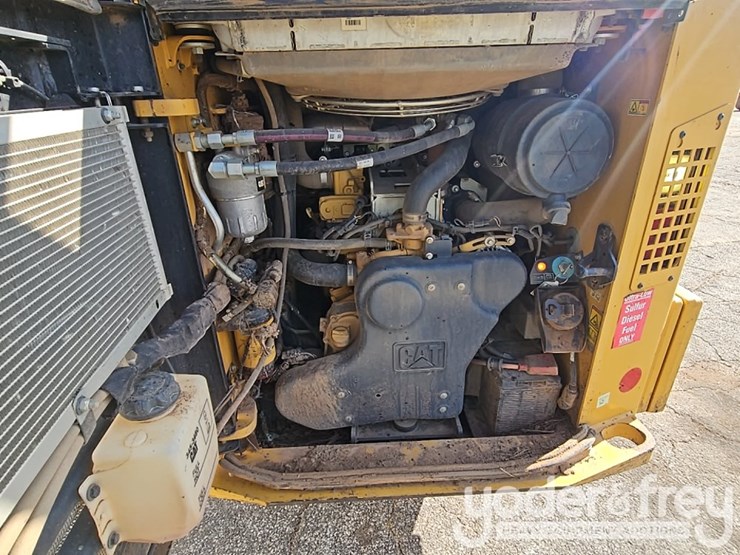 2022-caterpillar-299d3-xe-image-19