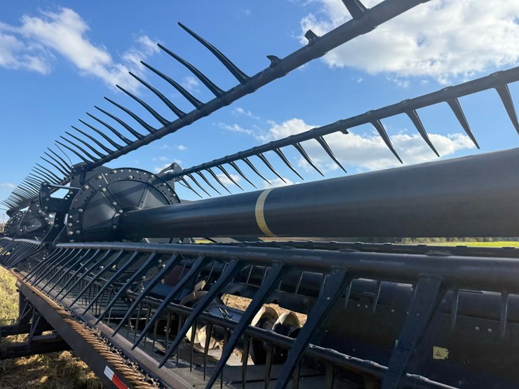 2014-macdon-40-foot-flex-draper-head----header-cart-not-included-image-64