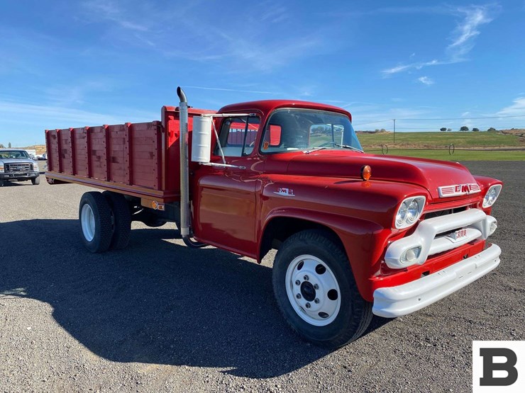 1959-gmc-370-bulk-agriculture-truck-image-8