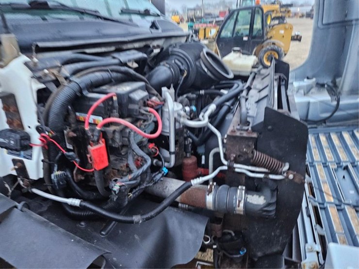 #3284-•-2003-gmc-c5500-aerial-truck-image-33