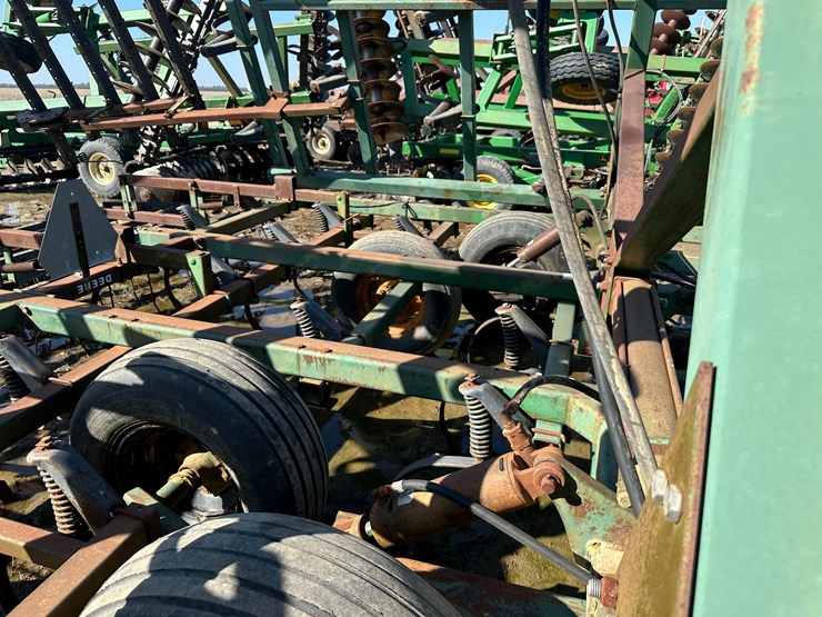 john-deere-724-image-48